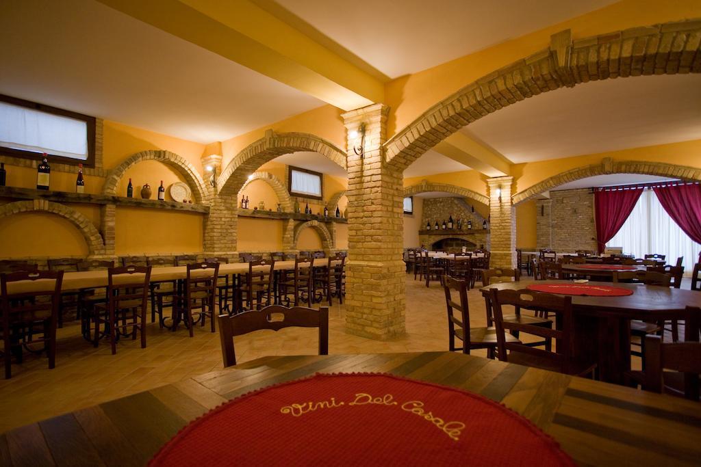 Azienda Vitivinicola Sergio Del Casale Vasto Exteriör bild